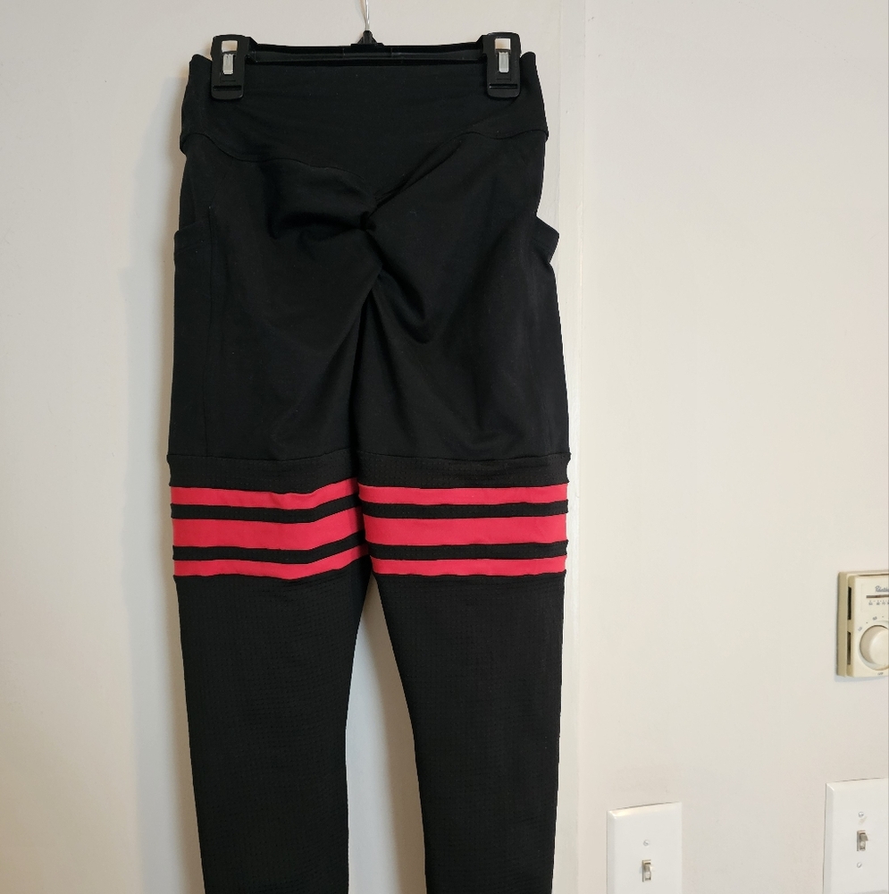 Bombshell Sportswear Scrunch Leggings